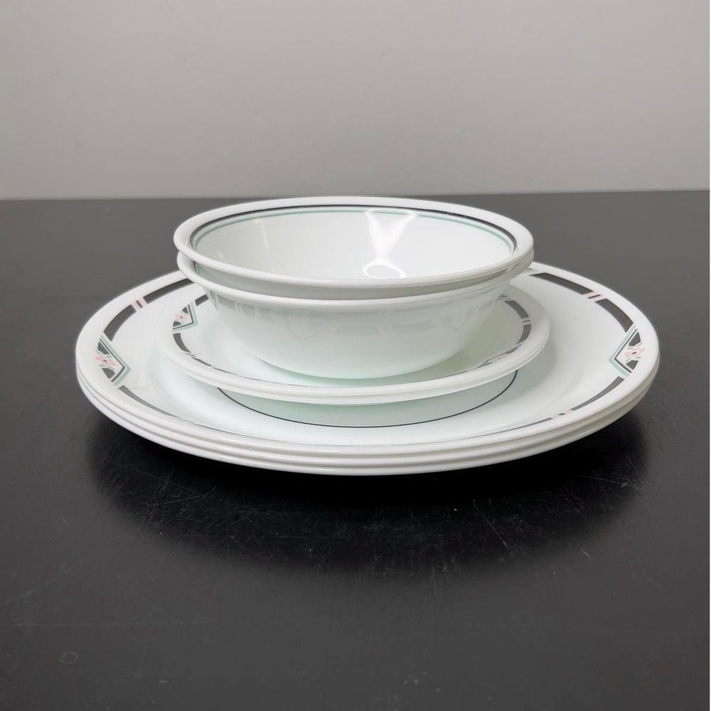 Vintage 3-Piece Corelle Ceramic Dinnerware Set with Floral and Geometric Design
